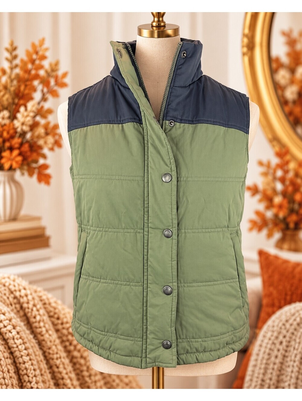 Ascend Women’s S/P Thermolite Olive Green Navy Colorblock Puffer Vest Plaid